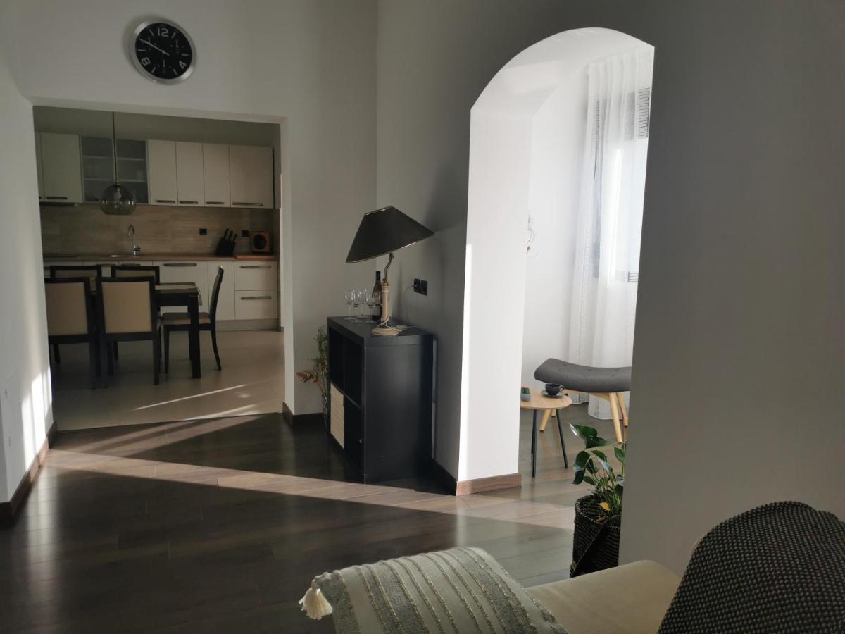 Apartmani Nika Rijeka Ngoại thất bức ảnh